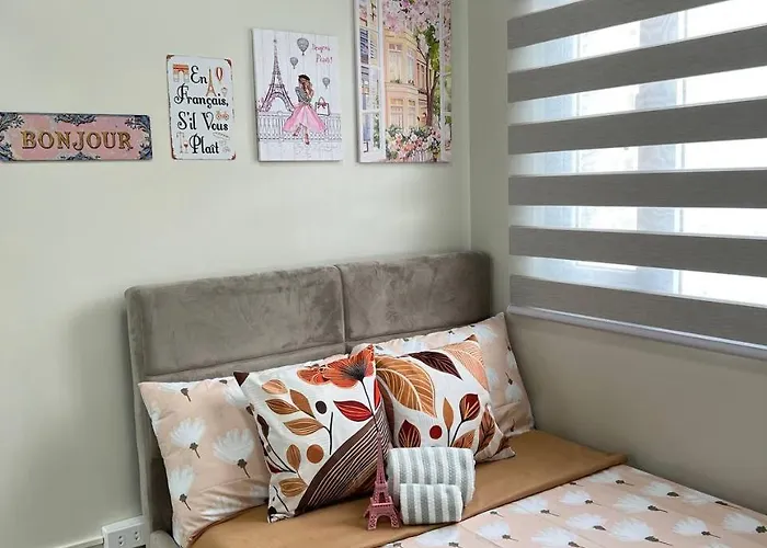 Paris Theme Near Ayala Feliz Mall 2br Netflix Prime Hbo Max Internet With Pool Parking Fee Apartamento *