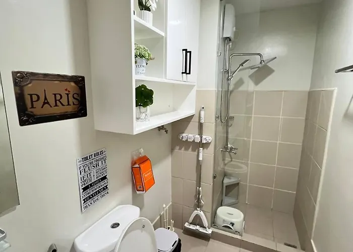 Paris Theme Near Ayala Feliz Mall 2br Netflix Prime Hbo Max Internet With Pool Parking Fee *