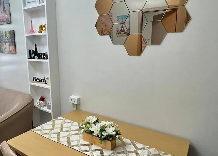 Paris Theme Near Ayala Feliz Mall 2br Netflix Prime Hbo Max Internet With Pool Parking Fee * Manila