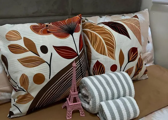 Paris Theme Near Ayala Feliz Mall 2br Netflix Prime Hbo Max Internet With Pool Parking Fee Manila