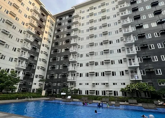 Paris Theme Near Ayala Feliz Mall 2br Netflix Prime Hbo Max Internet With Pool Parking Fee Apartamento Manila